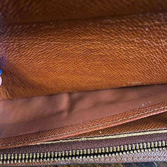 Louis Vuitton Vintage Monogram Long Wallet - Picture 3 of 12